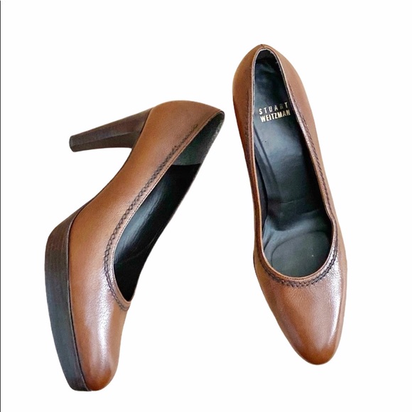 Stuart Weitzman Shoes - 🍁Fall Sale🍁 
STUART WEITZMAN BROWN LEATHER PUMPS